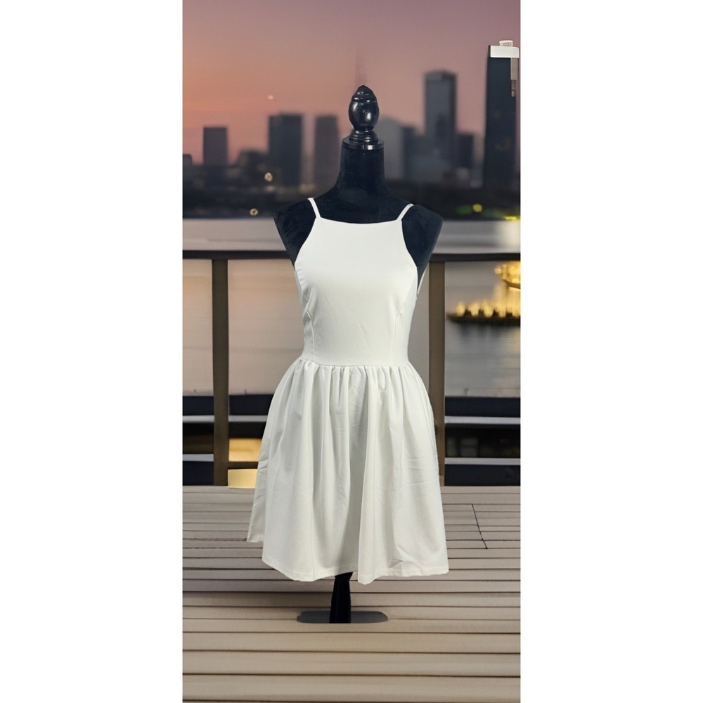 FANCYINN Women Size Small White Spaghetti Strap Backless Mini Dress Banquet